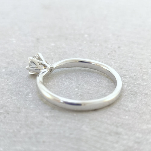 Linnea, 18K Vitguld
