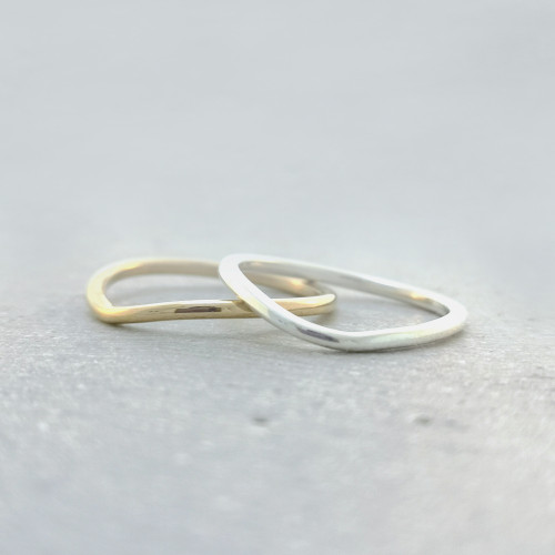 Månviol, 18ct white gold