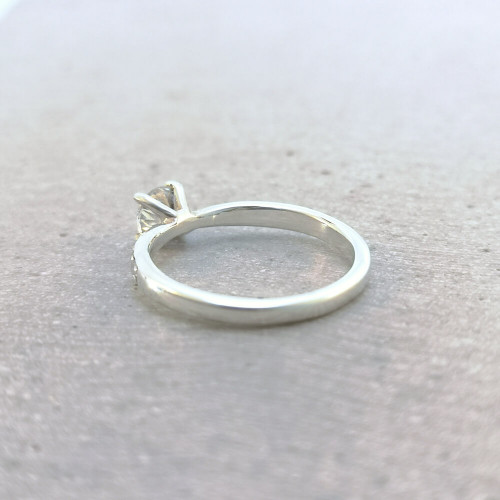 Veronika, 18K Vitguld