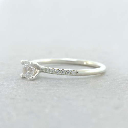 Petunia, 18K Vitguld