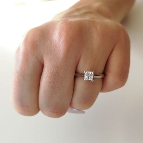 Ring 11, 18K Vitguld