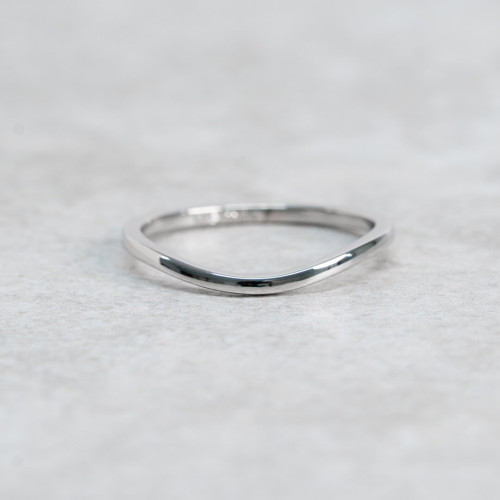 Månviol, 18ct white gold